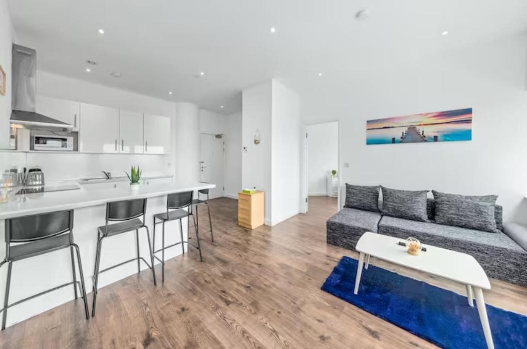 Delta 2 Bedroom Flat In London Dp102 Croydon Eksteriør bilde